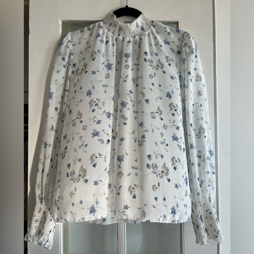 Aritzia Wilfred Valencia Blouse in Light Birch SIZE M